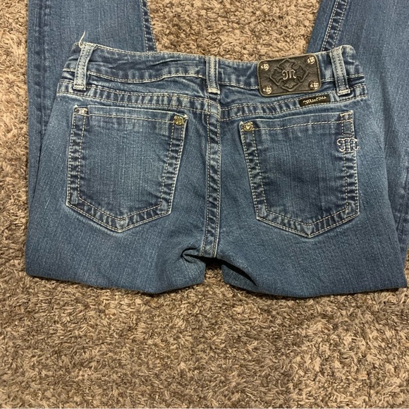 Women’s Miss Me Jeans - Picture 2 of 10